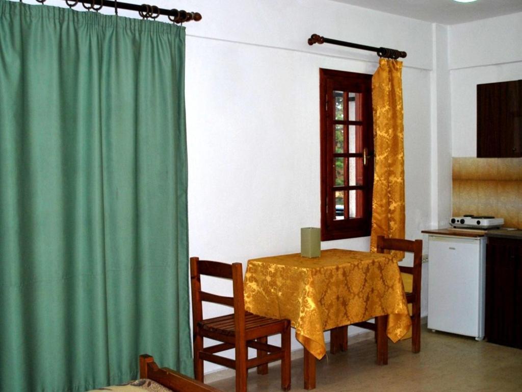 Koula Apartments Sztalída Szoba fotó