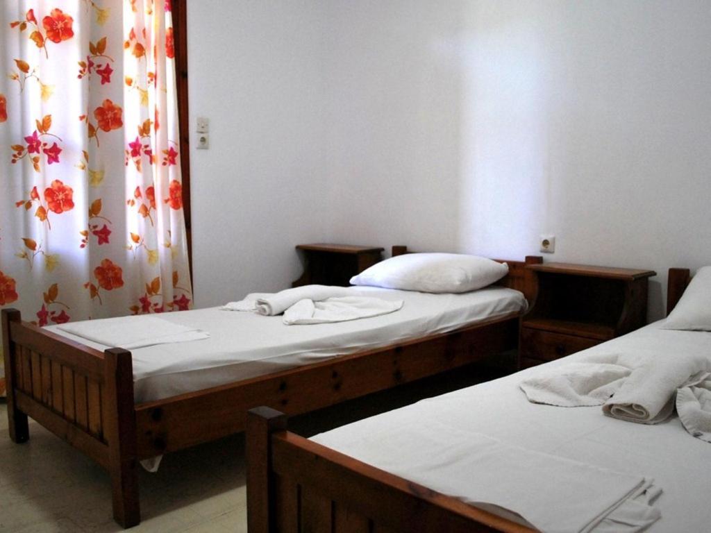 Koula Apartments Sztalída Szoba fotó