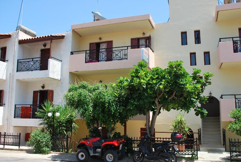 Koula Apartments Sztalída Kültér fotó