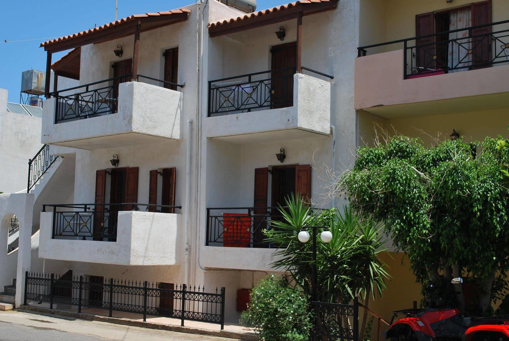 Koula Apartments Sztalída Kültér fotó